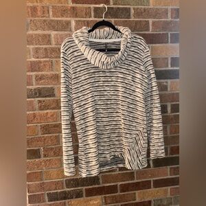 Kuhl Cowl Neck Turtleneck Texture Knit Sweater White Gray Black Womens Medium